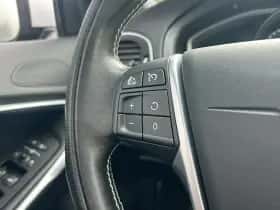Volvo V40 (2020) thumbnail 13