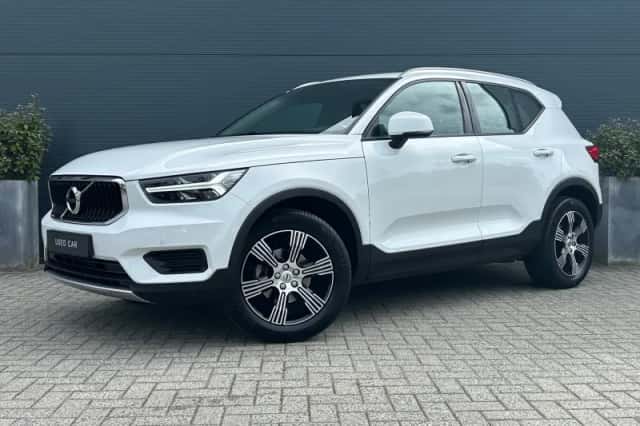 Volvo XC40 (2019) thumbnail 1