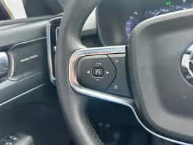 Volvo EX40 (2025) thumbnail 14