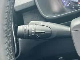 Volvo EX40 (2025) thumbnail 16