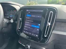 Volvo EX40 (2025) thumbnail 28