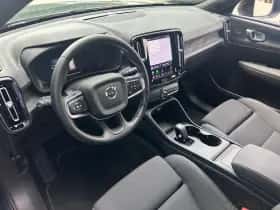 Volvo EX40 (2025) thumbnail 7