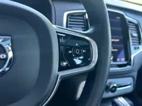 Volvo XC90 (2016) thumbnail 13