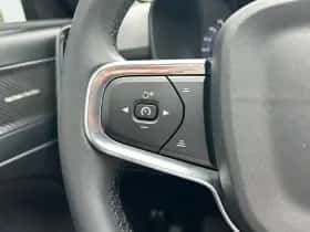 Volvo XC40 (2025) thumbnail 14