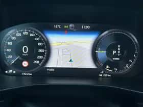 Volvo XC40 (2020) thumbnail 11
