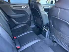 Volvo XC40 (2020) thumbnail 16