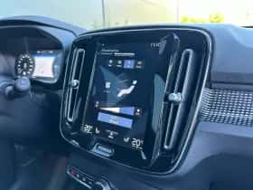 Volvo XC40 (2020) thumbnail 25