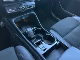 Volvo XC40 (2020) thumbnail 8