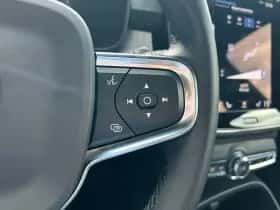 Volvo XC40 (2022) thumbnail 15