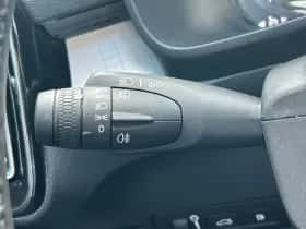 Volvo XC40 (2022) thumbnail 16