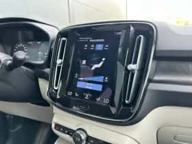 Volvo XC40 (2022) thumbnail 28