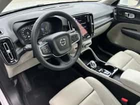 Volvo XC40 (2022) thumbnail 6