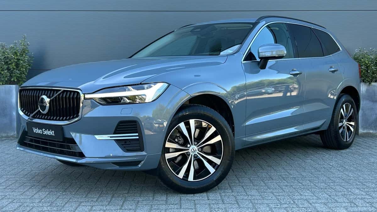 Volvo XC60 (2022) — foto 1