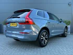 Volvo XC60 (2022) thumbnail 2