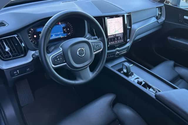 Volvo XC60 (2022) thumbnail 6
