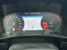 Volvo XC40 (2020) thumbnail 15