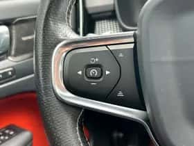 Volvo XC40 (2020) thumbnail 16