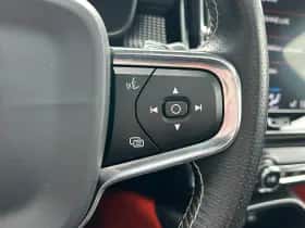 Volvo XC40 (2020) thumbnail 17