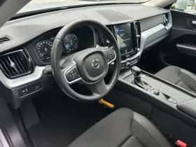 Volvo XC60 (2018) thumbnail 6