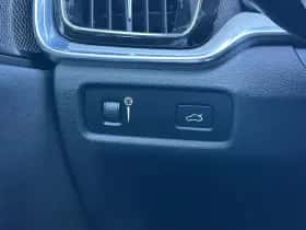 Volvo V60 (2021) thumbnail 14