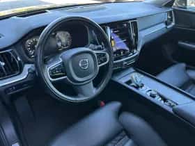 Volvo V60 (2021) thumbnail 7