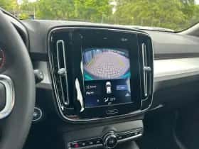 Volvo XC40 (2018) thumbnail 14