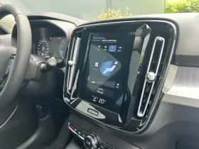 Volvo XC40 (2018) thumbnail 21