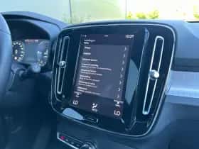 Volvo XC40 (2022) thumbnail 25