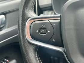 Volvo XC40 (2021) thumbnail 11