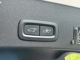 Volvo XC40 (2021) thumbnail 17