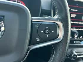 Volvo XC40 (2021) thumbnail 17
