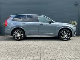 Volvo XC90 (2021) thumbnail 3