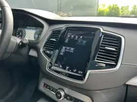 Volvo XC90 (2021) thumbnail 30