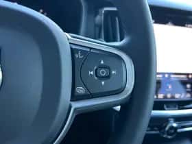 Volvo V60 (2022) thumbnail 12