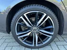 Volvo V60 (2022) thumbnail 4