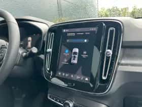Volvo XC40 (2025) thumbnail 25
