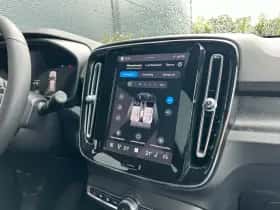 Volvo XC40 (2025) thumbnail 26