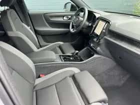 Volvo XC40 (2025) thumbnail 8