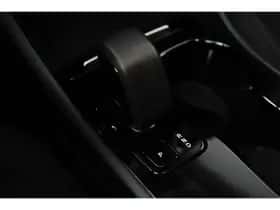 Volvo C40 (2024) thumbnail 12
