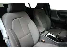 Volvo C40 (2024) thumbnail 16