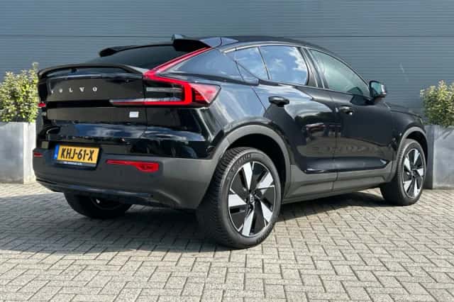 Volvo C40 (2024) thumbnail 3