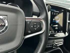 Volvo XC40 (2021) thumbnail 13