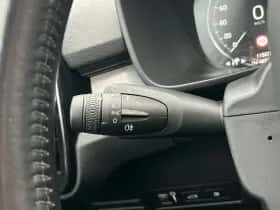 Volvo XC40 (2021) thumbnail 14