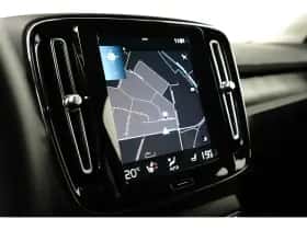 Volvo XC40 (2022) thumbnail 11