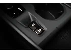 Volvo XC40 (2022) thumbnail 17