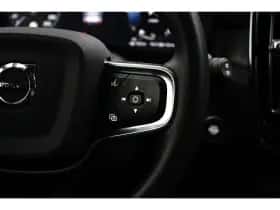 Volvo XC40 (2022) thumbnail 18
