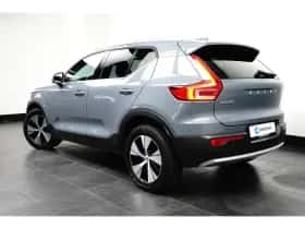 Volvo XC40 (2022) thumbnail 3