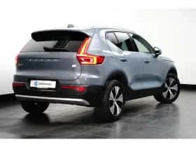 Volvo XC40 (2022) thumbnail 4