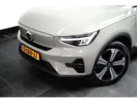 Volvo C40 (2023) thumbnail 18