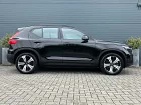Volvo XC40 (2022) thumbnail 3
